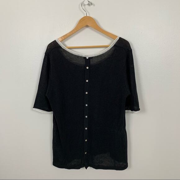 Evelyn & Arthur Black Linen Back Buttons Top - Picture 5 of 15